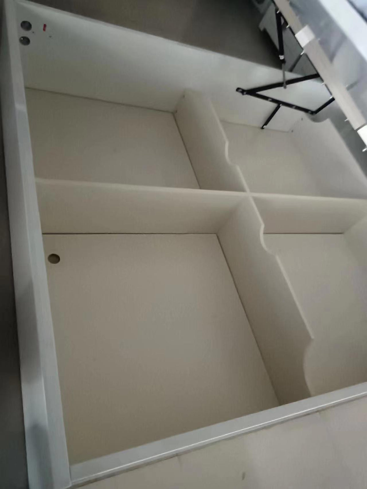 Barcelona king bedroom set in glacier pearl white high gloss with hydraulic storage bed