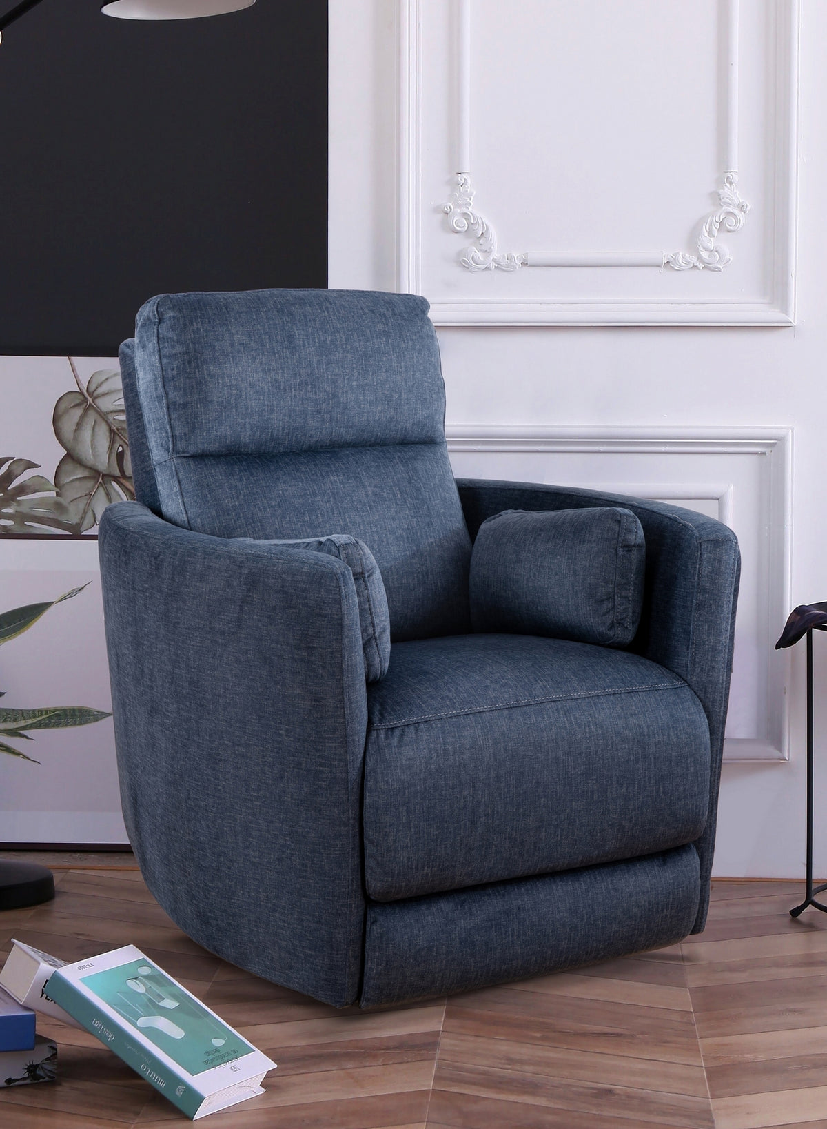 Lappin fabric recliner with hidden pull handle